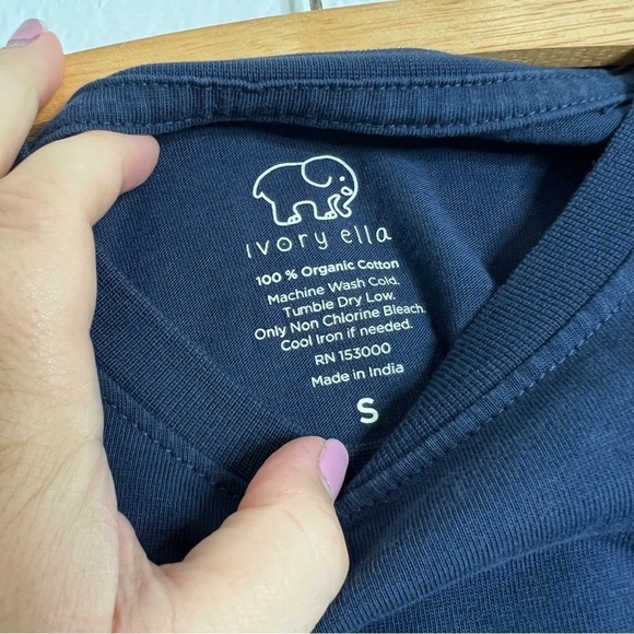 Ivory Ella Navy Blue Cotton Long Sleeve Elephant Top Size S - Picture 8 of 8